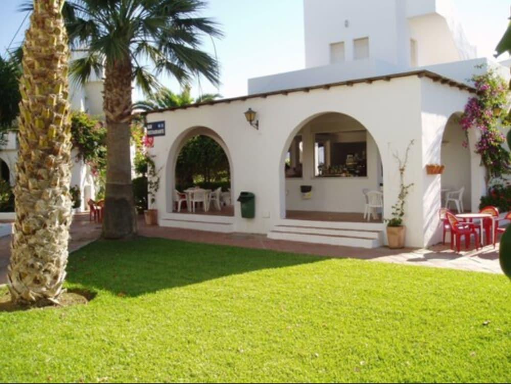 Apartamentos Torrelaguna Vera Εξωτερικό φωτογραφία